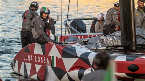 spithill prada|prada pirelli ac boat.